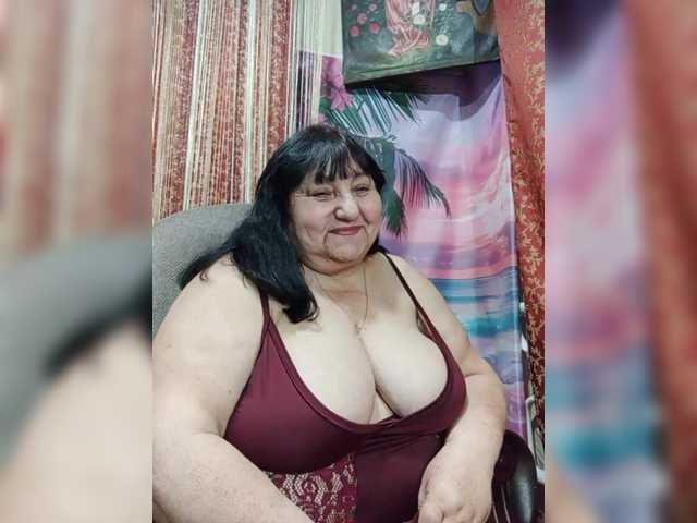 Nezsbudka's BongaCams show and profile