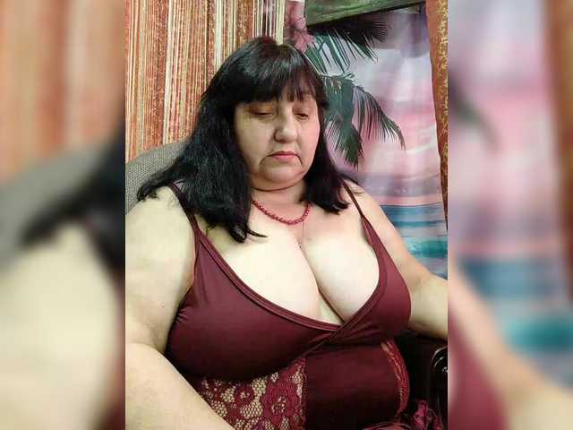 le modèle Nezsbudka est en webcam porno dans un show sur le site bongacams, il possède les tags suivants: White/Caucasian,Brunette,Hairy