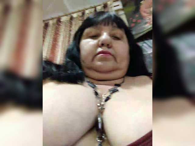 Nezsbudka's BongaCams show and profile