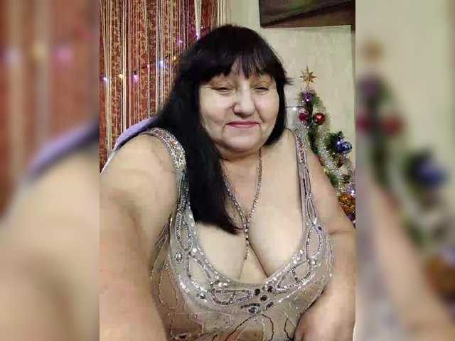 Nezsbudka's BongaCams show and profile