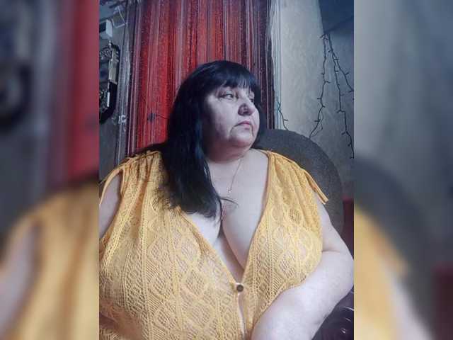 Nezsbudka's BongaCams show and profile