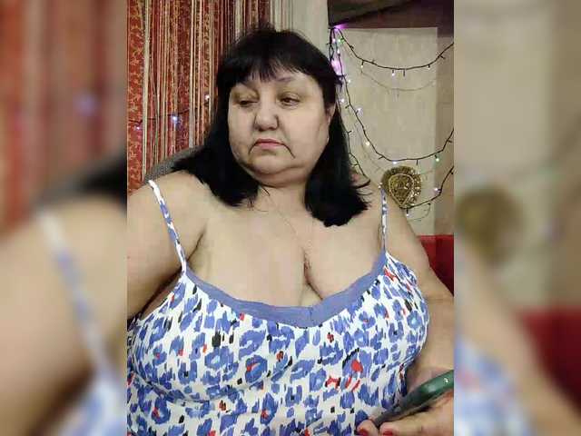 Nezsbudka's BongaCams show and profile