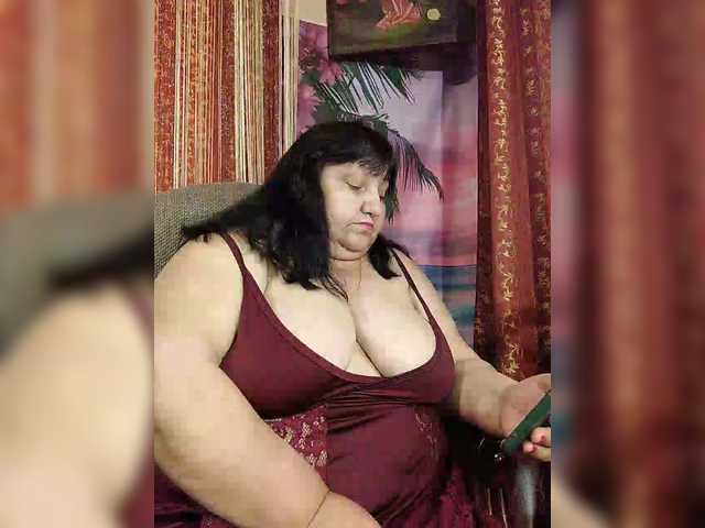 Nezsbudka's BongaCams show and profile