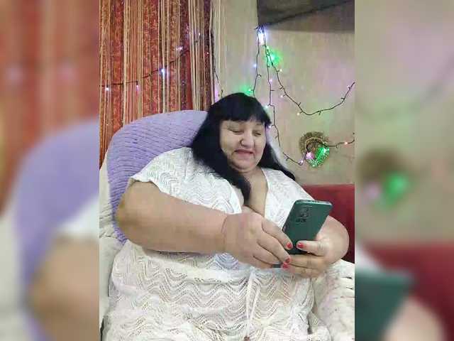 Nezsbudka's BongaCams show and profile