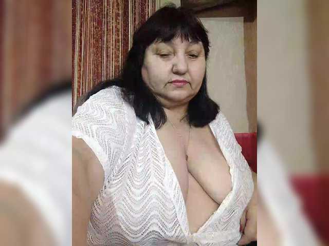 Nezsbudka's BongaCams show and profile