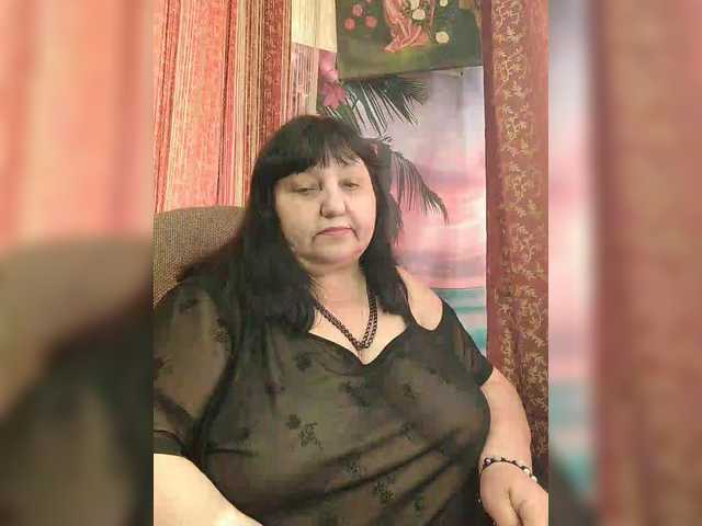 Nezsbudka's BongaCams show and profile