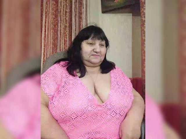 Nezsbudka's BongaCams show and profile