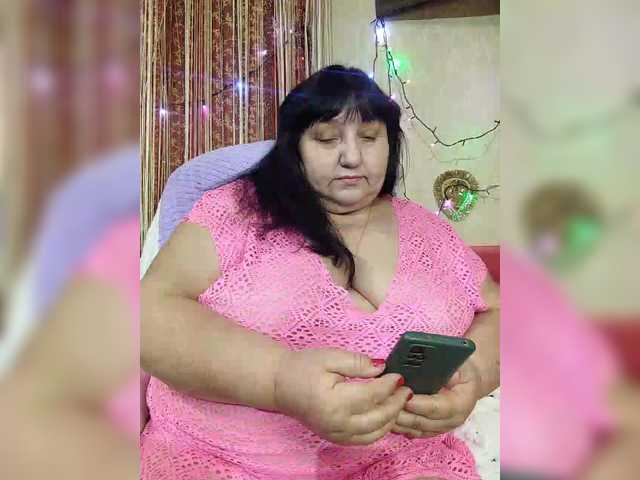 Nezsbudka's BongaCams show and profile