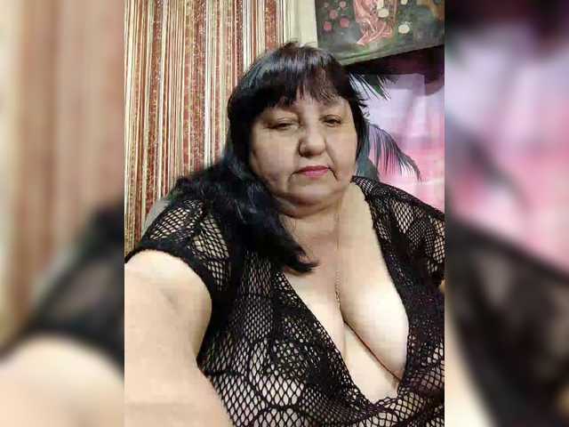 Nezsbudka's BongaCams show and profile