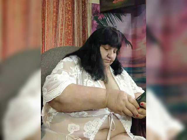 Nezsbudka's BongaCams show and profile