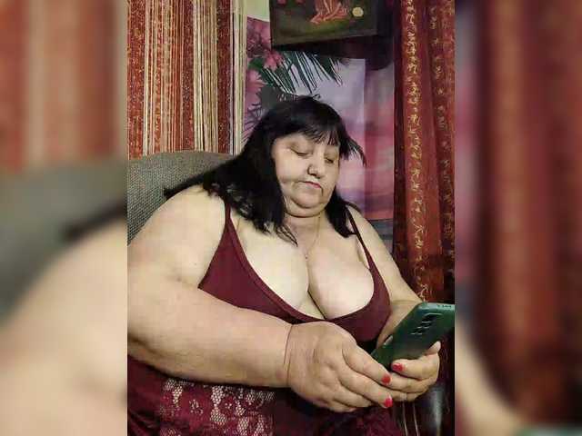 Nezsbudka's BongaCams show and profile