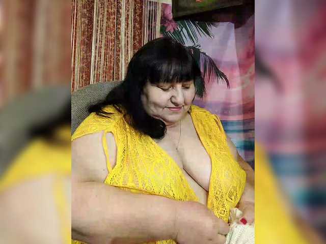 Nezsbudka's BongaCams show and profile