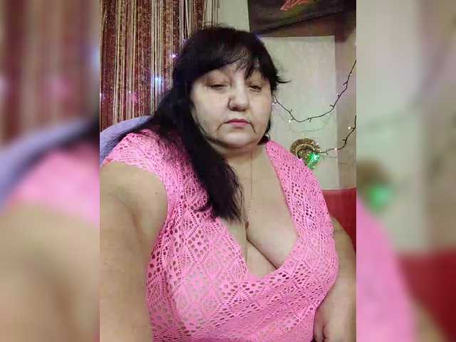 Nezsbudka's BongaCams show and profile