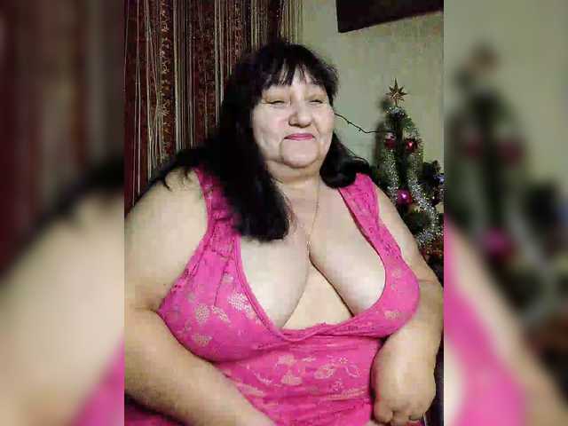 Nezsbudka's BongaCams show and profile