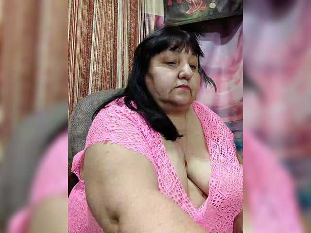 Nezsbudka's BongaCams show and profile