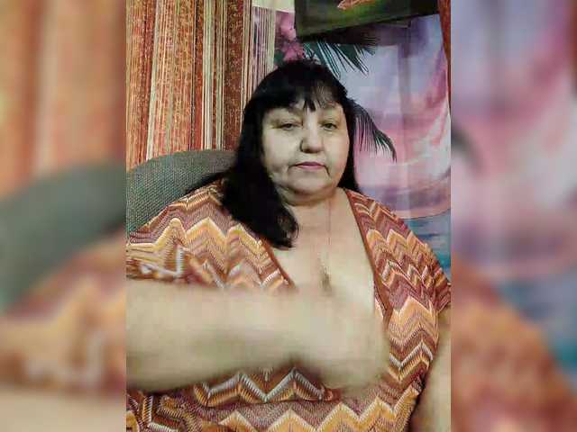 Nezsbudka's BongaCams show and profile