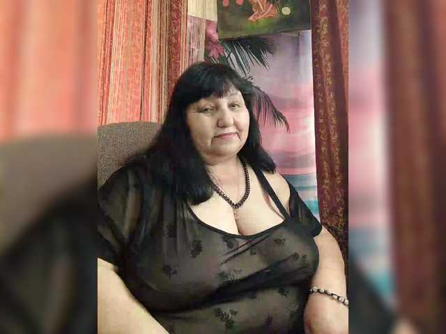 Nezsbudka's BongaCams show and profile