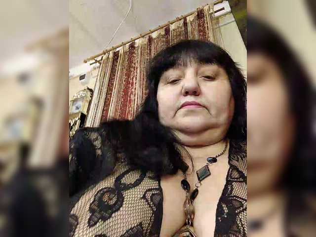 Nezsbudka's BongaCams show and profile