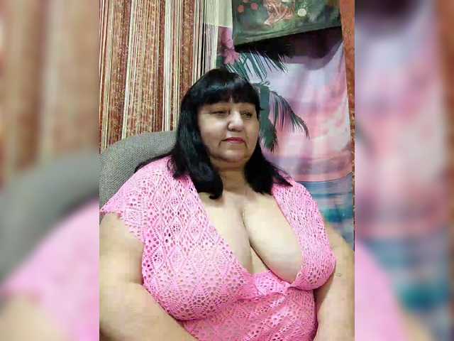 Nezsbudka's BongaCams show and profile