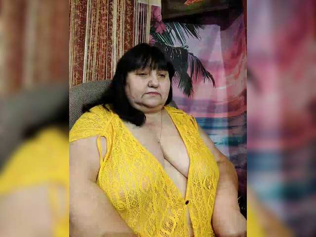 Nezsbudka's BongaCams show and profile