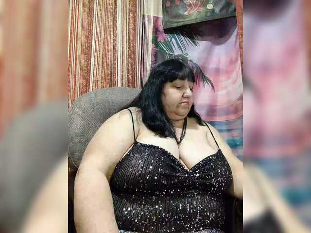 Nezsbudka's BongaCams show and profile