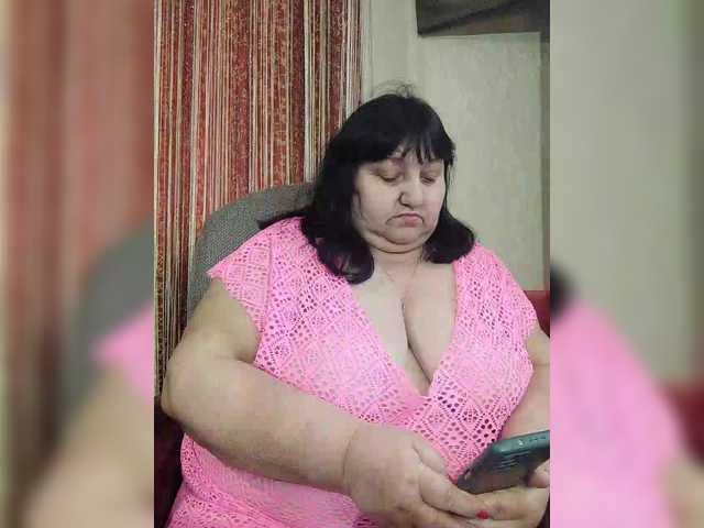 Nezsbudka's BongaCams show and profile