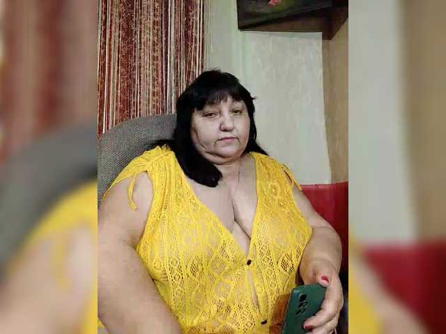 Nezsbudka's BongaCams show and profile