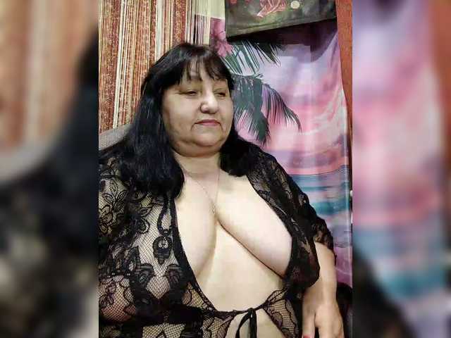 Nezsbudka's BongaCams show and profile