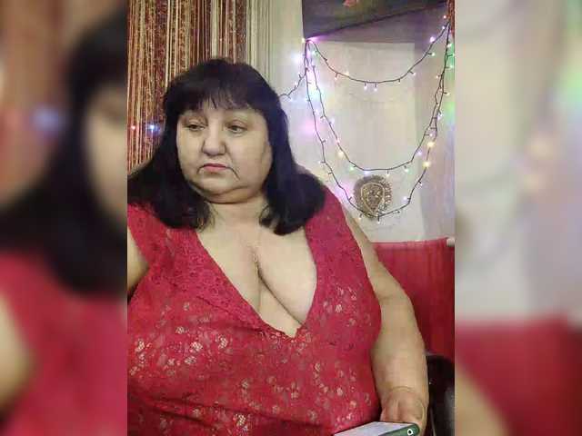 Nezsbudka's BongaCams show and profile