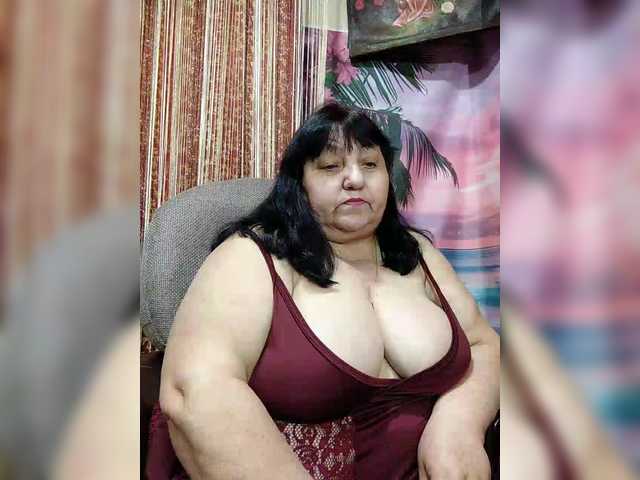 Nezsbudka's BongaCams show and profile