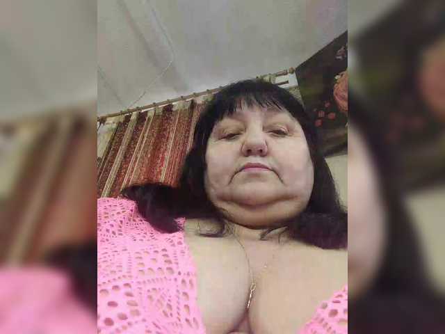 Nezsbudka's BongaCams show and profile