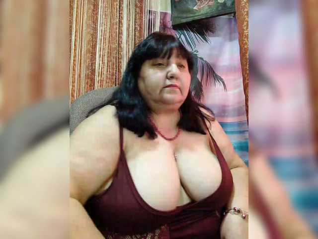 Nezsbudka's BongaCams show and profile