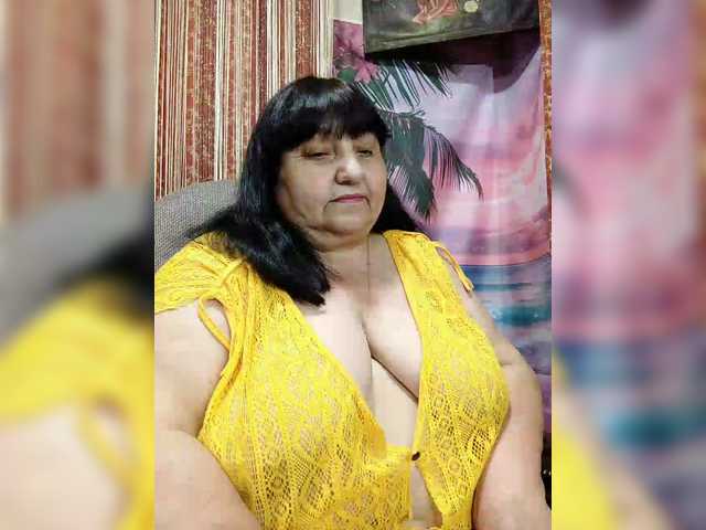 Nezsbudka's BongaCams show and profile