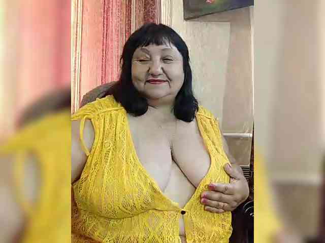 Nezsbudka Live Webcam on BongaCams