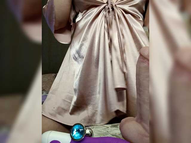 IRUSIK11's BongaCams show and profile