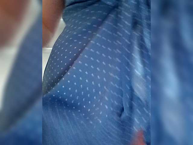 IRUSIK11's BongaCams show and profile