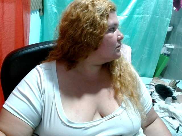 squirtbbw's BongaCams show and profile