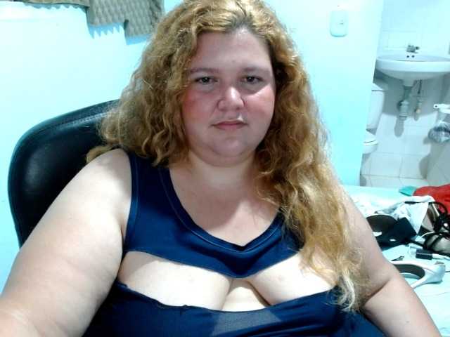 squirtbbw's BongaCams show and profile