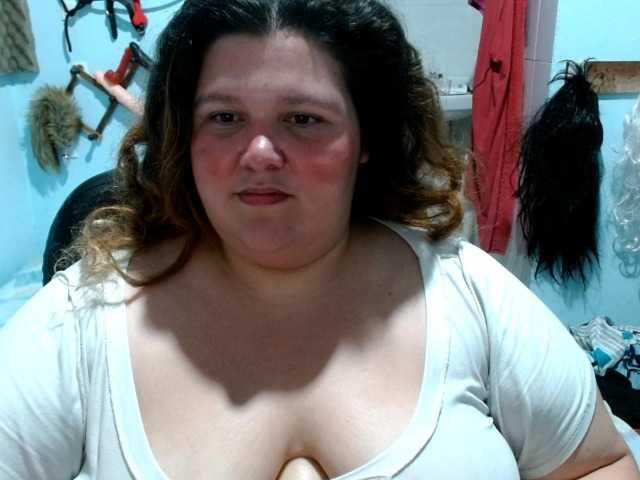 squirt322bbw2 webcam bongacams model stream image