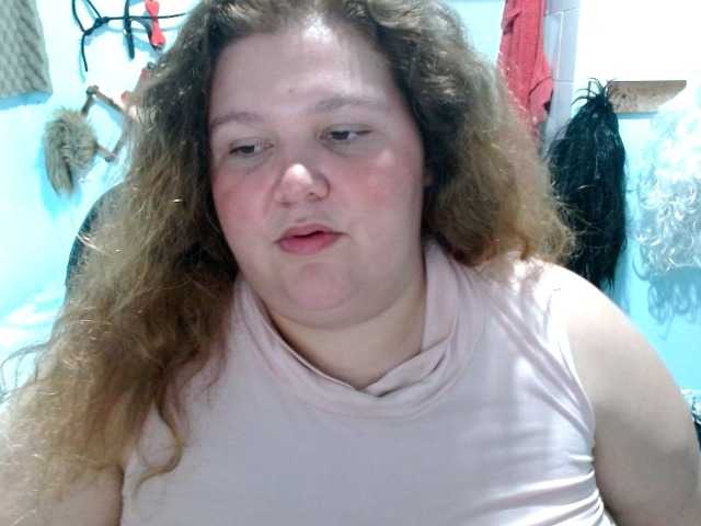 squirt322bbw2 webcam bongacams model stream image