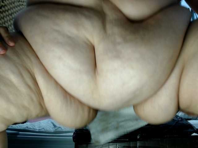 squirtbbw's BongaCams show and profile