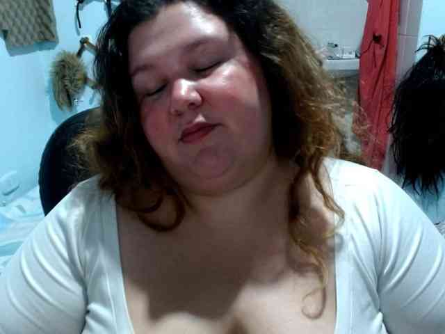 squirt322bbw2 webcam