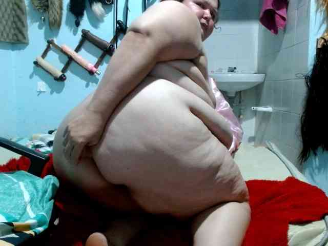 squirtbbw webcam