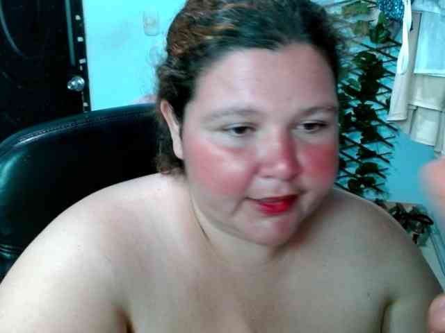 squirtbbw webcam