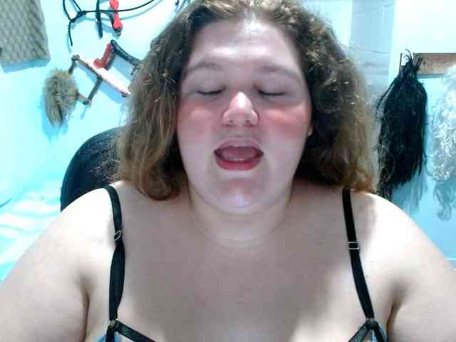 squirt322bbw2 webcam