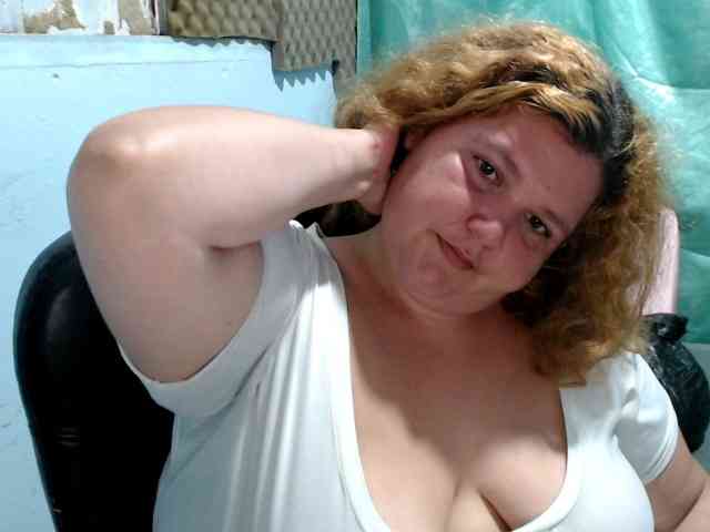 squirtbbw webcam