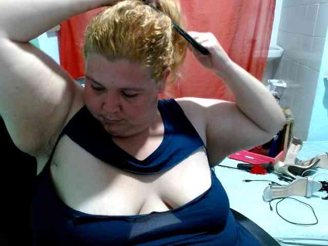 squirtbbw webcam