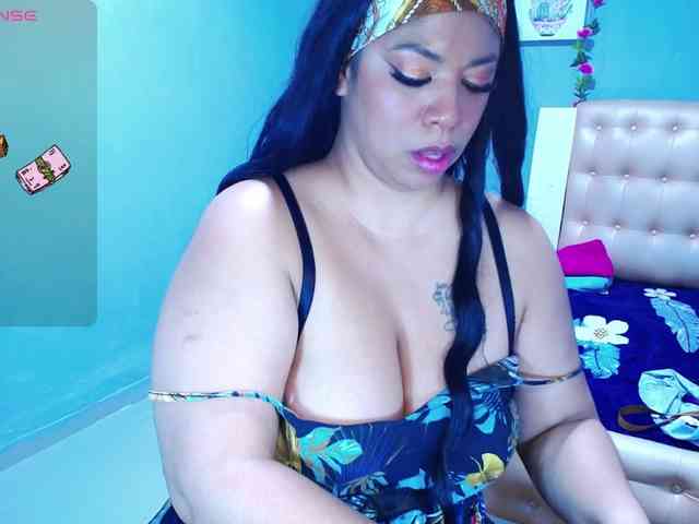 LatynxDayhannis webcam