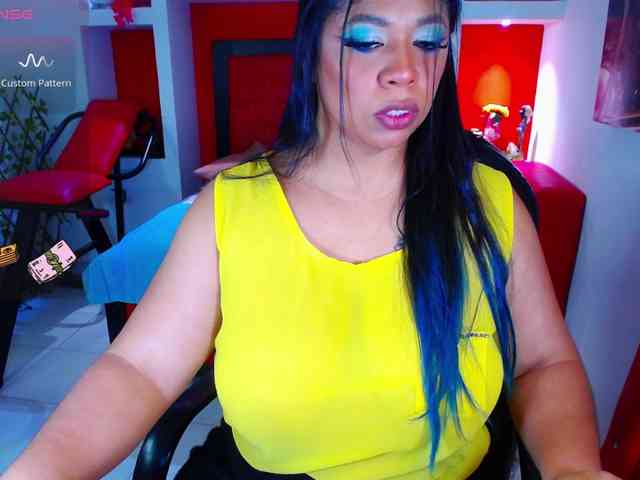 LatynxDayhannis LatynxDayhannis