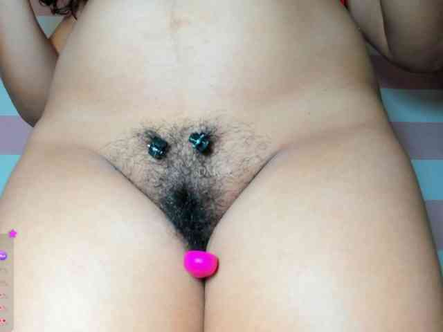 LoveQuinn webcam
